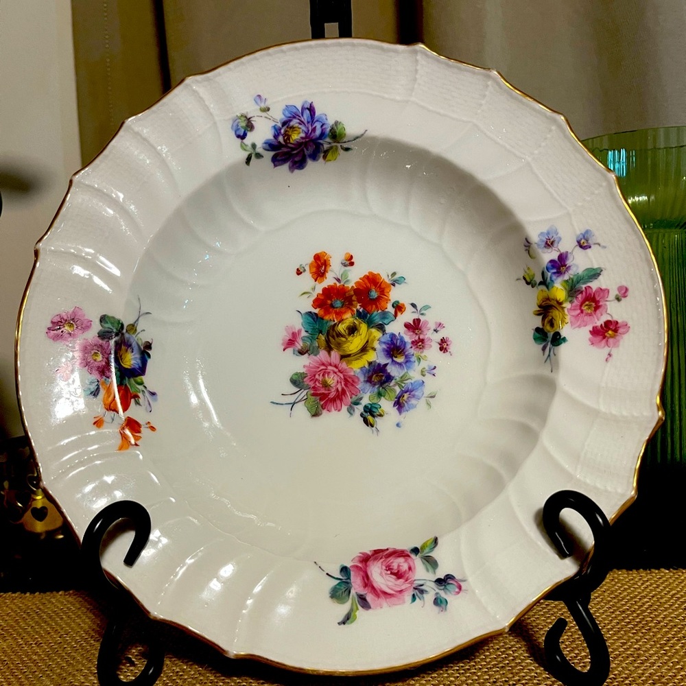 Floral Porcelain Dinner Plate with Gold Trim KPM 1900s vintage